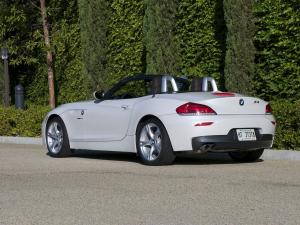 BMW Z4 sDrive 2.8i Roadster 2011 года (US)